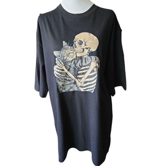 unknown Other - Black T-Shirt with Hugging Skeleton and Cat Graphic
